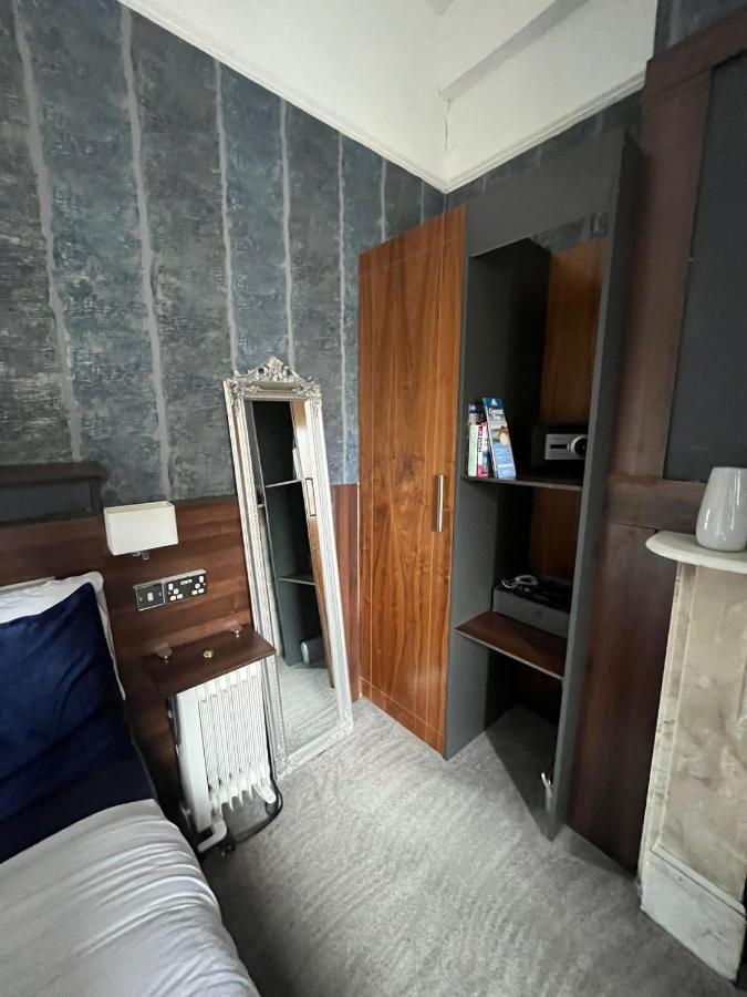 Upstairs Studio - Private Kitchenette And Small En-Suite Дублін Екстер'єр фото